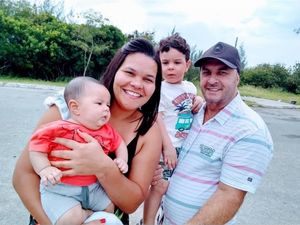 Crowdfunding - Apoie Robson — Um Pai e Professor Enfrentando o Câncer no Brasil