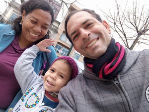 Eduardo Felipe - Ajude o Felipe e sua Avó a recuperar suas coisas - DESABAMENTO em São Gonçalo