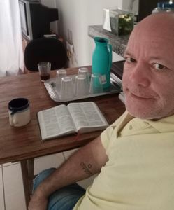 Caridade e Filantropia - Pr Márcio - Estamos com você! 