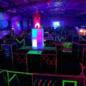 Empreendedorismo e Pequenos Negócios - 1 parque de trampolim,escalada e arena Laser TAG  na ci