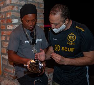 R10 Team - PATROCINE A R10 TEAM - TIME DE FIFA DO RONALDINHO