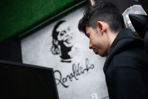 PATROCINE A R10 TEAM - TIME DE FIFA DO RONALDINHO imagem 6