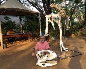 Ajude a salvar Carlos Scarpini o Sr. Dinossauro brasileiro imagem 6