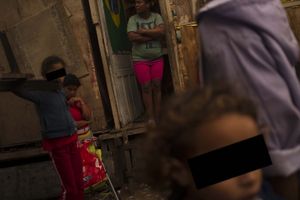 LAPIDANDO IDENTIDADES imagem 7