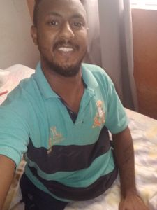 Vaquinha Online - Campanha ajudando o Pedro Henrique comprar uma cadeira motorizada e materiais curativos 