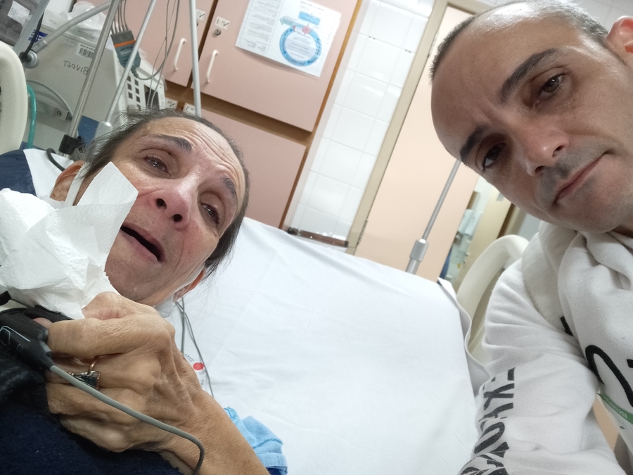 Vaquinha Online - Ajude a manter minha Mãe viva - Câncer 