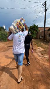 Gol de solidariedade: arrecadando para quem precisa - Projeto Gol de Solidariedade: Arrecadando para quem precisa 💛⚽