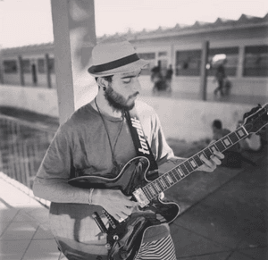 Vaquinha Online - Teclado Musical para aulas de música