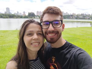 Vaquinha Online - Faça parte da nossa história: Contribua para transformar uma nova casa em um lar acolhedor!