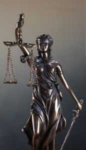 Vaquinha Online - Campanha para custear estudos e manutenção familiar 