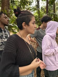 Educação - Uma Luz no Palco do Mundo: Ajude a Transformar o Sonho de Luisa em Realidade