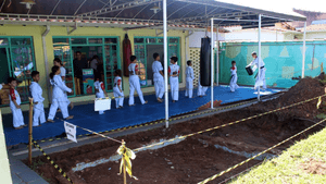 null - Precisamos do Telhado para as nossas crianças!