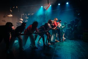 Teatro e Dança - Minha Mãe Não Dorme Enquanto Eu Não Chegar... Na Rússia!