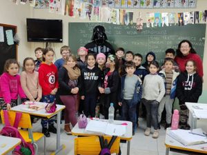Ciência - Ajude o Darth a divulgar a Astronomia para Crianças 