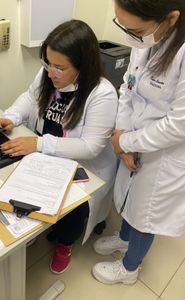 Duas Irmãs, Um sonho: Ajude-nos a Celebrar a Nossa formatura de Medicina!🎓 