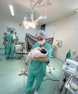São José dos Campos/SP - Duas Irmãs, Um sonho: Ajude-nos a Celebrar a Nossa formatura de Medicina!🎓 