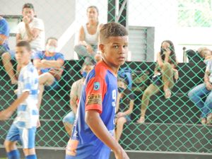 Esportes - Ryan Lucas atleta de futebol de base