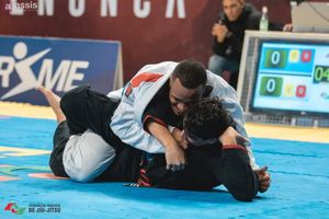 Viagem - Ir lutar o campeonato mundial de jiu jitsu em Abu Dhabi 