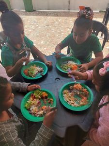 ONGs - Refeitório Para o Recriando Raizes