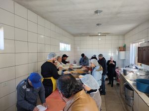 Concerto seu Chaves - Campanha marmitas para necessitados