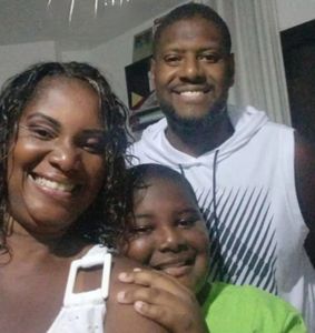 Solidariedade com os amigos - Elaine e Daniel