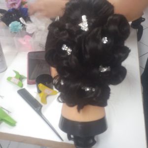 Vaquinha - ajude eu montar meu saláo de cabelo 