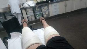 Vaquinha Online - Operação de joelhos com urgência 