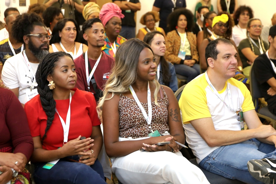 Educação - Vivendo do Meu Negócio - Letramento Empreendedor para Periferia