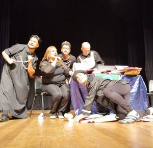 Patrocine a ida de uma criança ao teatro  - Patrocine uma criança para ir ao teatro 