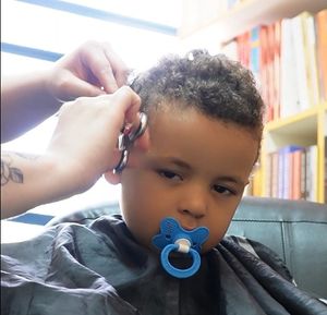 ONGs - Projeto Kairós: Transformando Cortes em Sonhos