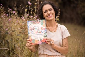 null - 10 anos do livro "Vovó me Contou e Outras Memórias" de Vânia Ordones