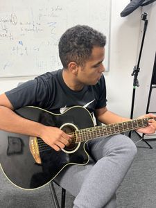 Música - Pela Música no ITA: Ajude a Renovar a Sala de Música do H8!