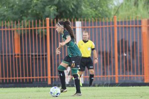 Brasília/DF - Carol na Ferroviária