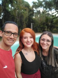 Dia de Doar - Paula precisa de nossa ajuda para continuar o seu tratamento