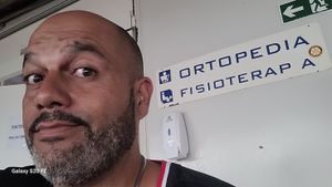 Vaquinha Online - Thiago Bomfim, autônomo sem trabalhar por 6 meses fratura de tornozelo.