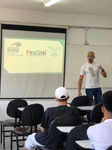 Projeto Social Próxima Etapa - Palestra nas escolas públicas sobre carreiras para alunos do ensino médio