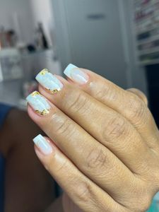 Crowdfunding - Ajude a manicure a crescer profissionalmente 