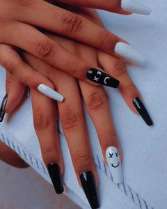 Quer saber como mulheres comuns estão ganhando até 3 mil reais por mês como manicure? imagem 6