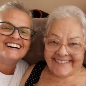 Pela Léa Aragon - Fisioterapia e Home Care para a Léa 