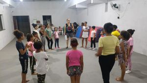 Vaquinha Online - Uniformes para nossas crianças do ballet