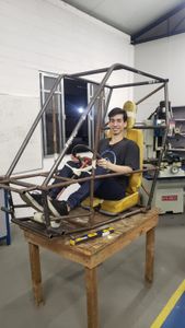 Construção de um veículo off road - BR 01  - Ajude a equipe Baja dos Reis na construção do primeiro protótipo off-road