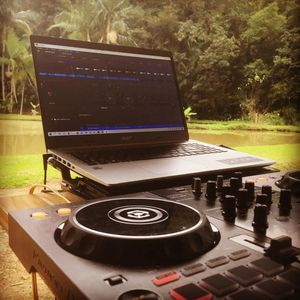 Música - DJ independente