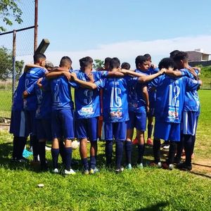 Piracicaba/SP - Pe na bola cabeça na escola 