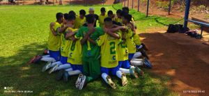 Pe na bola cabeça na escola  imagem 7