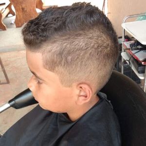 Vaquinha Online - QUERO MONTAR MEU PRÓPRIO SALÃO 🙏