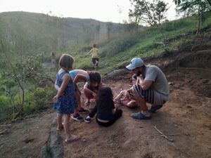 Quer apoiar a biocontrução dessa casinha com as crianças da sementeira? imagem 6