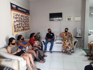 NA LUTA CONTRA O CÂNCER NINGUÉM FICA SOZINHO - Ampliar Acolhimento