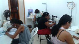 COSTURANDO A INCLUSÃO SOCIAL E A ECONOMIA SOLIDÁRIA imagem 8