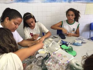 COSTURANDO A INCLUSÃO SOCIAL E A ECONOMIA SOLIDÁRIA - COSTURANDO A INCLUSÃO SOCIAL E A ECONOMIA SOLIDÁRIA