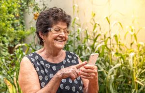 Causas e Comunidade - Capacitando as mulheres com meios de vida sustentáveis